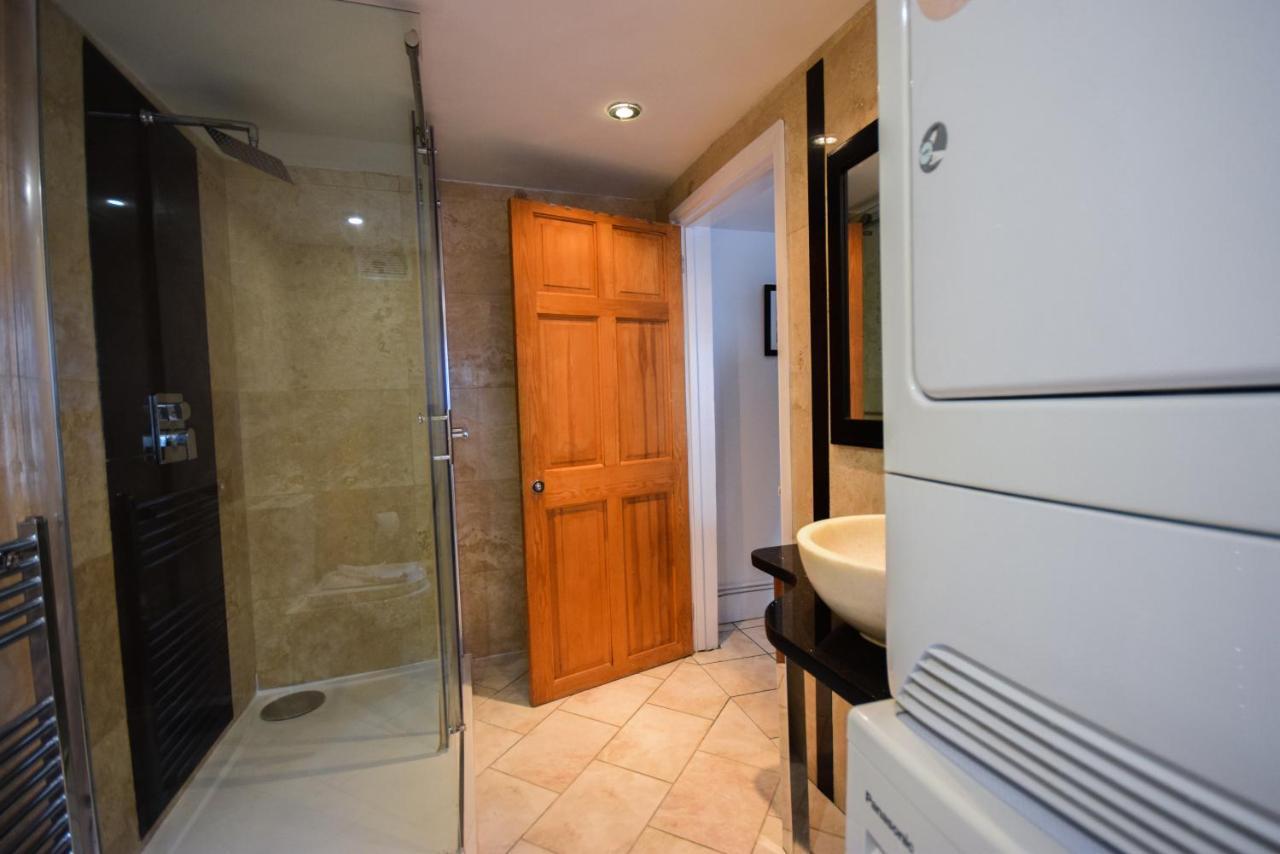 London Collection - Old Compton Soho Apartment Екстериор снимка